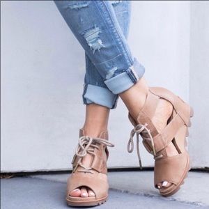 Sorel Women’s Joanie Lace-Up Wedge, Size 9.5